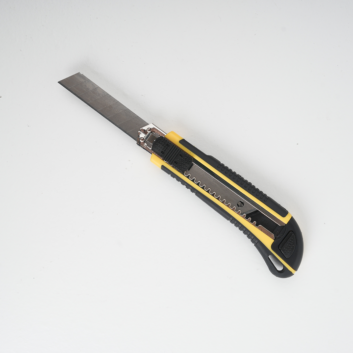 커터칼(노랑) + 칼날3개