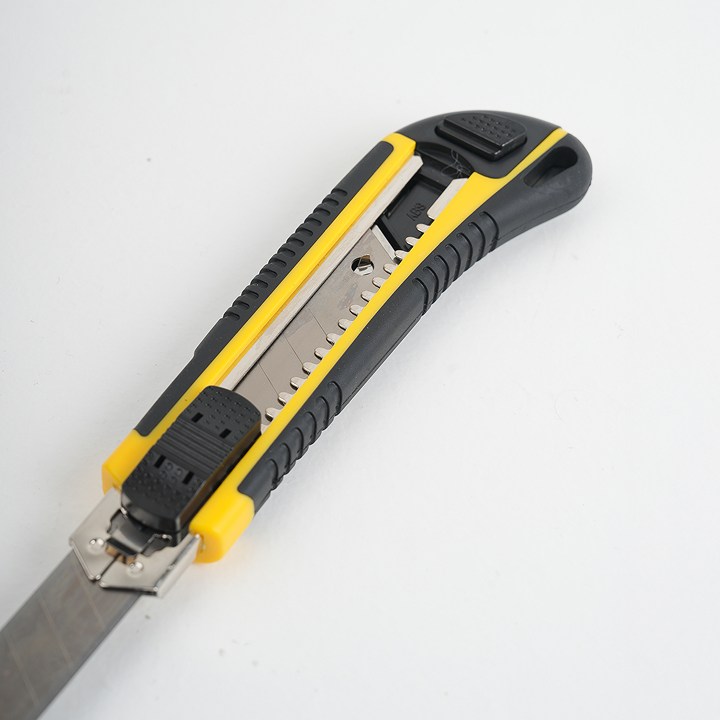 커터칼(노랑) + 칼날3개